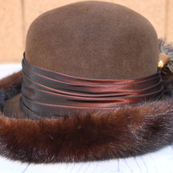 100% Wool Felt and Natural Mink Fur Brim Women's Hat, Vintage Winter Wool Hat - Picture 5 of 12